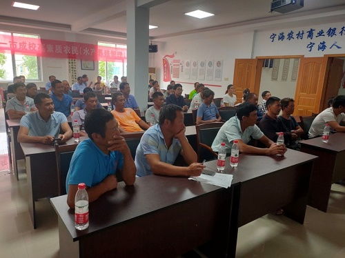 雙抓雙比促提升 一市成校開展高素質(zhì)農(nóng)民水產(chǎn)養(yǎng)殖培訓(xùn)活動